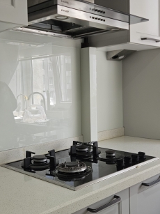 Mutfak Tezgah Aras� Cam modelleri